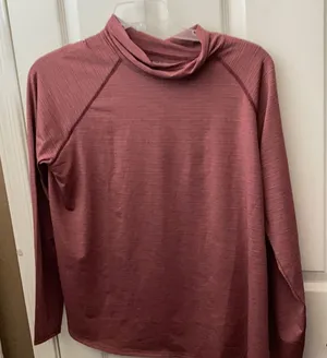FINAL MARKDOWN Ladies Columbia top Large thumbnail 1