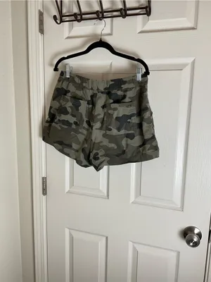 GBG Guess Linen Blend Camo Drawstring Utility Shorts woman’s Size M thumbnail 7