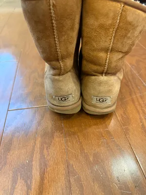 UGG Boots thumbnail 3