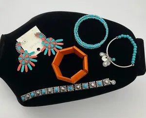 Earring And Bracelet Fashion Jewelry‎ Bundle thumbnail 1