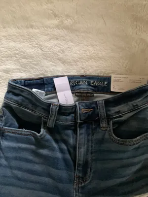 American Eagle Outfitters thumbnail 3