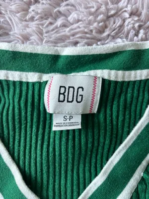 BDG Green Long Sleeve Urban Outfitters thumbnail 2