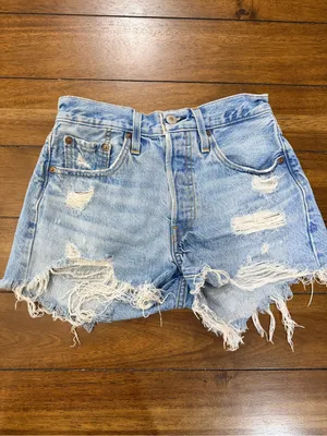 Levi’s 501 Women’s W24 High Rise Distressed Cutoff Denim Shorts Light Wash thumbnail 3