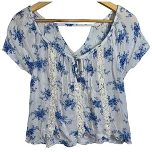 Abercrombie & Fitch Blue White Sheer Floral Crochet V Neck Peasant Blouse Sz XS thumbnail 1