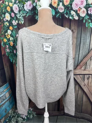 American Eagle Heather Grey Coquette Bow V-Neck Sweater Womens Size Large New thumbnail 5