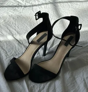 Forever 21 Black  stiletto heels thumbnail 1