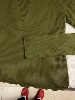 Babaton Aritzia McSweeney Ribbed Sweater Olive Green Collared V-Neck M NWOT thumbnail 6