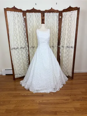 Gorgeous Vintage 90s Sequin and Lace Wedding Gown thumbnail 3