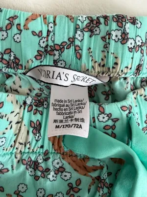 Victoria's Secret Pajama Pants thumbnail 3