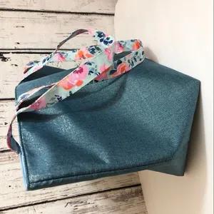 Yankee Candle Tote Bag Women's M Blue Metallic Sparkly Shoulder Bag Travel Beach thumbnail 6