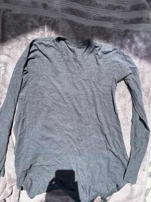 Lululemon Long Sleeve thumbnail 3