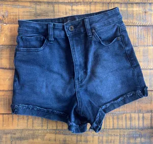 Kendall & Kylie Black Shorts thumbnail 1