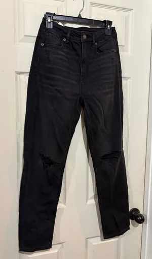 Black American Eagle Mom Jeans thumbnail 1