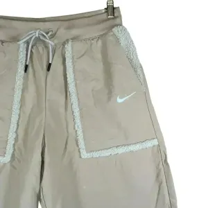 Nike Women’s Essential Woven Loose High Rise Curve Pants Shearling Pockets‎ Med thumbnail 4