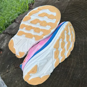 Hoka One Oh ne Clifton 9 Running women’s shoes size 7.5 Brand New New (no box) thumbnail 8