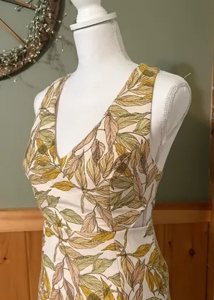 Gianni Bini Beckham Cutout Sheath Dress Size XS Jacquard Floral Fabric With Slit thumbnail 1
