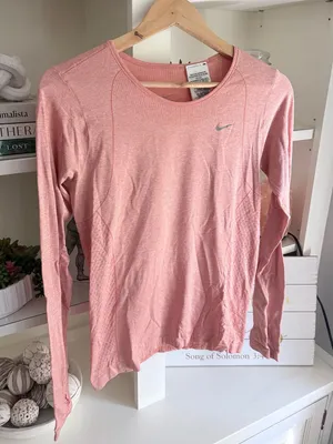 Nike Women's Coral Long-Sleeve Athletic Top thumbnail 1