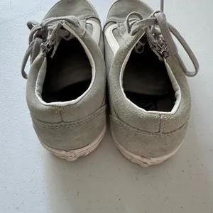 Vans‎ Women's Gray Suede Sneakers thumbnail 3