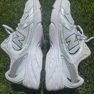 New Balance White and Gray Women's Shoes thumbnail 8