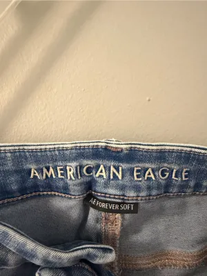 American Eagle Forever Soft Super Hi-Rise Distressed Jeggings Size 8R thumbnail 4