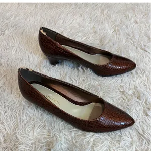 Vintage Cobizi Brown Croc Embossed Pointed Toe Heels Womens‎ Size 7.5 Medium thumbnail 3