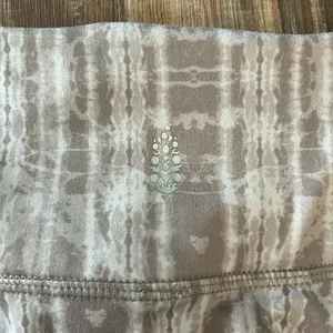 Free People FP Movement Pleats And Thank You Skirt Skort Size Large Beige White thumbnail 3