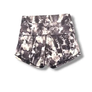 Lululemon Boogie Shorts Womens 6 Black White Floral Yoga Running Athletic thumbnail 2