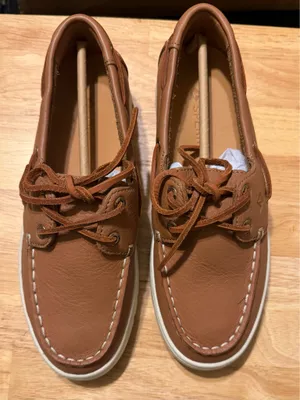 Sperry NIB women’s 5.5 Keely Boat leather shoe Tan/Bronzer - never worn $110 thumbnail 1