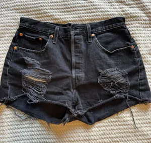 Levi’s 501 Denim Shorts High-Rise thumbnail 1