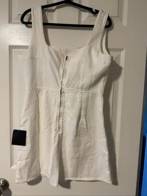 Lulus White Denim Square Neck Mini Dress Size Medium NWT thumbnail 4