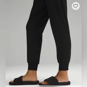 Lululemon Luxtreme Slim-fit Mid-rise Jogger Pants in Black Size Medium thumbnail 5
