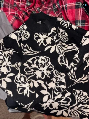 TJ Maxx Sweater thumbnail 1
