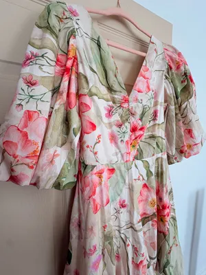 NWT open back HM floral dress thumbnail 1