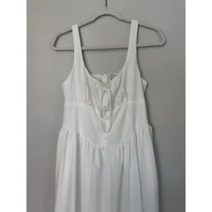 Petal & Pup Kinslee Midi Dress Linen White Sz L NEW $120 thumbnail 13