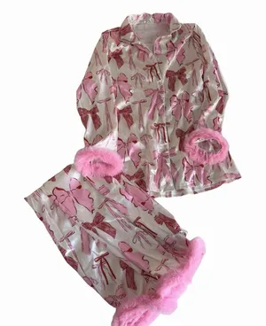 Women's Two Piece Silky Pink Long Sleeve and Pant Pajamas Size M #260259 thumbnail 1
