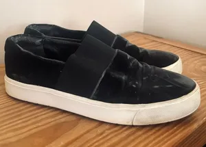 💥 Vince Cobalt Blair Velvet Slip-On Sneakers thumbnail 1