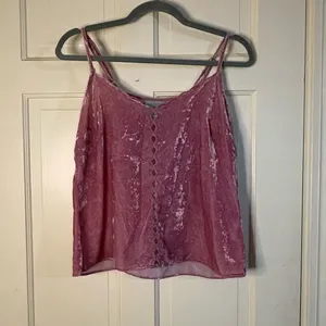 Anthropologie MAEVE Rosy Scallops Velvet Cami X-Small Embroidered Camisole thumbnail 9