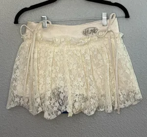 NWT Aelfric Eden Cream Lace Mini Skort Size XS thumbnail 1
