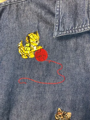 Vintage Cabin Creek Blue Denim Button-Down Shirt with Cat Embroidery thumbnail 5
