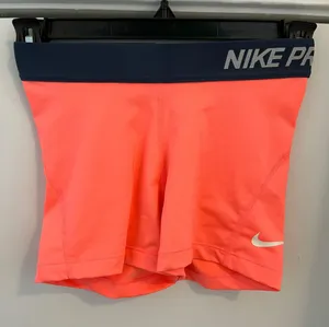 Nike coral  pro spandex thumbnail 1