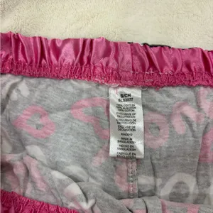 Pink and Black Love Print Women's Sleep Shorts thumbnail 2
