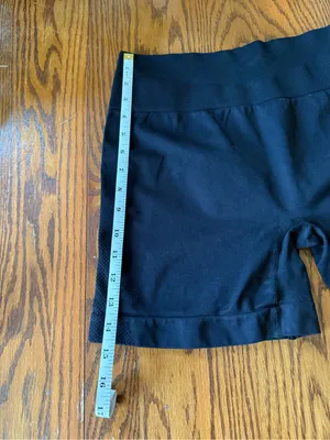 High-Waist Black Seamless Gym Workout Shorts Size Large New thumbnail 11