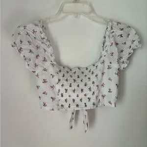 Princess Polly Floral Tie Front Crop Top White Size 2 thumbnail 6