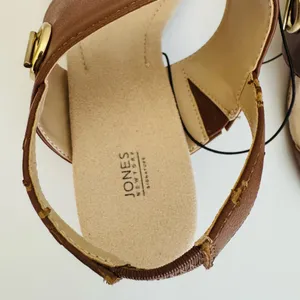 Jones New York Wedge Sandals thumbnail 8