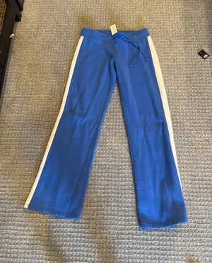 Brandy Melville sweats thumbnail 1