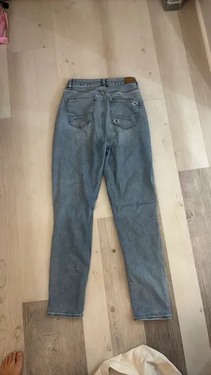 American Eagle Blue Ripped Jeans 6 Extra Long High Rise thumbnail 3