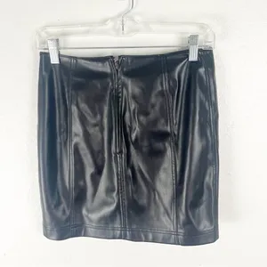 FREE PEOPLE Modern Femme Black Faux Vegan Leather Mini Skirt 6 Boho Grunge Biker thumbnail 2