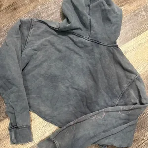 Nike Cropped Hoodie Womens Small Gray Mineral Wash Pink‎ Graphic Sweatshirt thumbnail 5