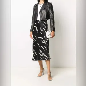 Reformation Pratt Silk Skirt in‎ Black and Cream Print NWT 4 thumbnail 5