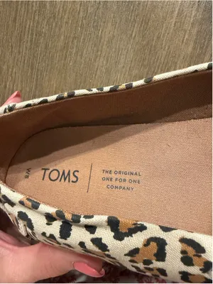 TOMS Leopard Print Flats Shoes Size 8 Beige Black thumbnail 5